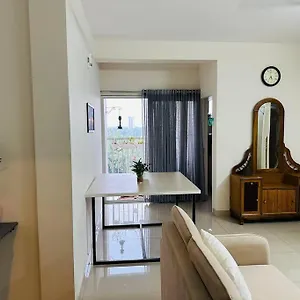 Memmsta Blooming Bird Holiday home